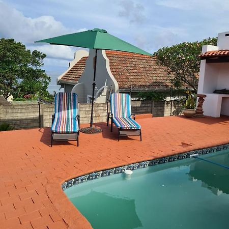 Indaba Manor Hotel Port Edward Bagian luar foto
